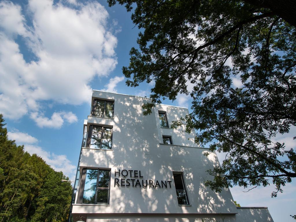 Design-Konferenzhotel & Restaurant Steinernes Schweinchen Kassel Exterior foto