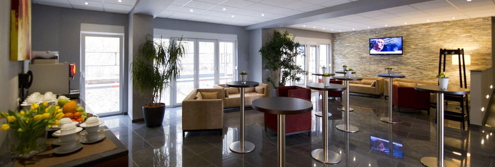 Design-Konferenzhotel & Restaurant Steinernes Schweinchen Kassel Exterior foto